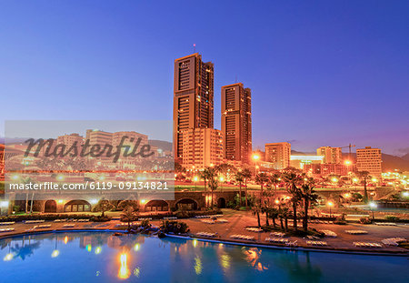 Skyline with Torres de Santa Cruz and Parque Maritimo Cesar Manrique, Santa Cruz de Tenerife, Tenerife, Canary Islands, Spain, Atlantic, Europe