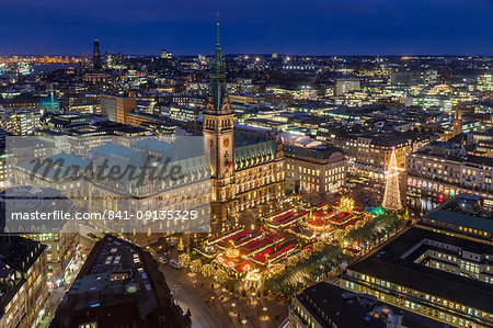 Christmas market at the town hall of Hamburg, Germany, Europe