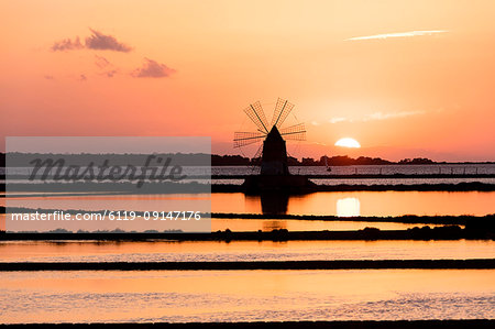 Windmill at sunset, Saline dello Stagnone, Marsala, province of Trapani, Sicily, Italy, Mediterranean, Europe