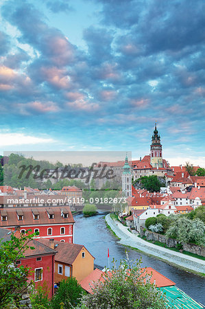 Cesky Krumlov Castle dating back to 1240, Cesky Krumlov, UNESCO World Heritage Site, South Bohemia, Czech Republic, Europe