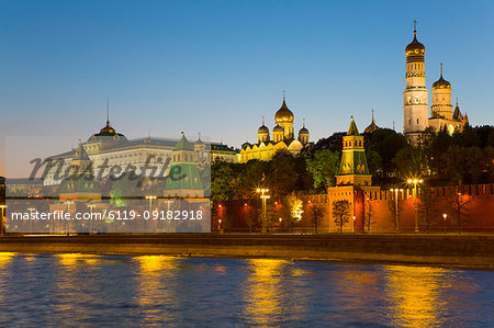 Evening, Moscow River, Kremlin, UNESCO World Heritage Site, Moscow, Russia, Europe