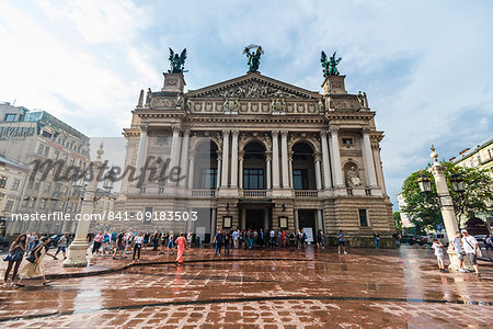 Lviv National Academic Opera and Ballet Theatre, Lviv, UNESCO World Heritage Site, Ukraine, Europe