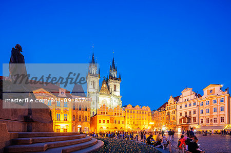 Old Town Square, Church of Our Lady Before Tyn, Prague, UNESCO World Heritage Site, Bohemia, Czech Republic, Europe Old Town Square, Church of Our Lady Before Tyn, Prague, UNESCO World Heritage Site, Bohemia, Czech Republic, Europe