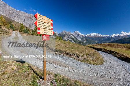 Hiking signage of Stelvio National Park, Val Vezzola, Valdidentro, Valtellina, Sondrio province, Lombardy, Italy