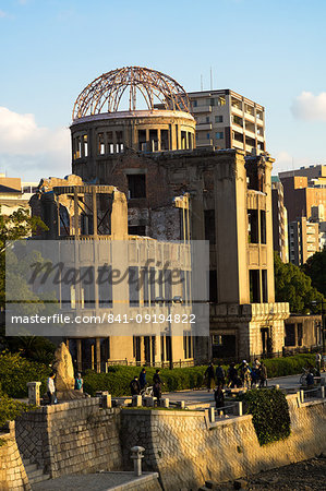 Atomic Bomb Dome (Genbaku Dome), UNESCO World Heritage Site, in Hiroshima Peace Memorial Park, Hiroshima, Japan, Asia