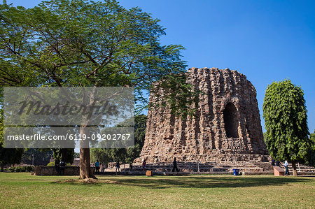 Qutub Minar, Atai Minor, an incomplete tower originally intended to be twice as high as Qutub Minar, UNESCO World Heritage Site, Delhi, India, Asia