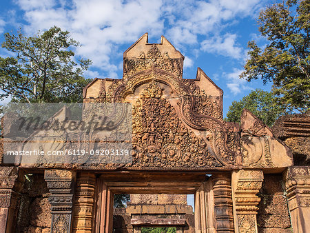 The terracotta-colored sandstone temple of Banteay Srei, Angkor, UNESCO World Heritage Site, Siem Reap, Cambodia, Indochina, Southeast Asia, Asia