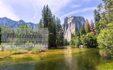 Cathedral Rocks from Yosemite Valley, UNESCO World Heritage Site, California, United States of America, North America