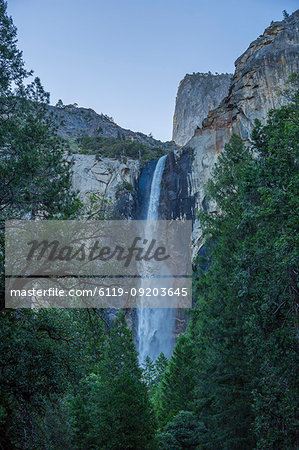 Upper Yosemite Falls, Yosemite National Park, UNESCO World Heritage Site, California, United States of America, North America Upper Yosemite Falls, Yosemite National Park, UNESCO World Heritage Site, California, United States of America, North America