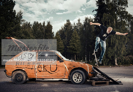 Skateboarding on mini ramp, Noseblunt, Berlin, Germany