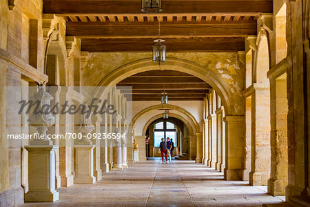 Chateau Hautefort, Hautefort, Dordogne, Nouvelle-Aquitaine, France.