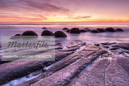 The Moeraki Boulders at Moeraki Beach, Otago, South Island, New Zealand, Pacific The Moeraki Boulders at Moeraki Beach, Otago, South Island, New Zealand, Pacific