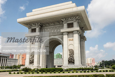 Arch of Triumph, 10 metres taller than the Paris version, Pyongyang, North Korea, Asia