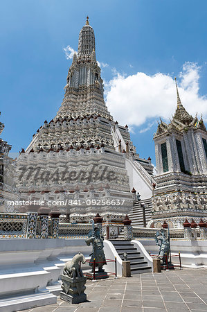 Wat Arun (The Temple of Dawn), Bangkok, Thailand, Southeast Asia, Asia