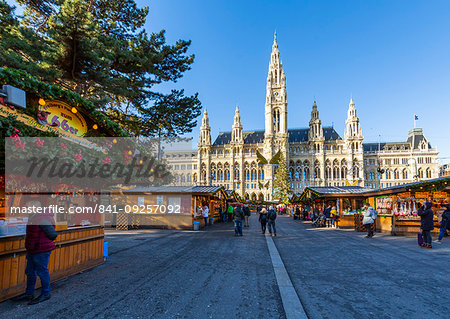 View of Rathaus and Christmas Market in Rathausplatz, Vienna, Austria, Europe