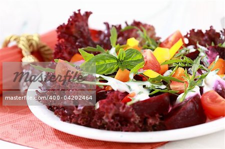 Vegetable salad with beetroot - healthy eating