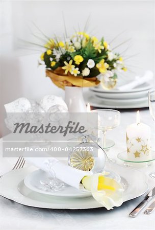 Luxury place setting in white  for Christmas or other event
