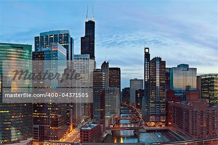 Image of Chicago downtown at dusk.
