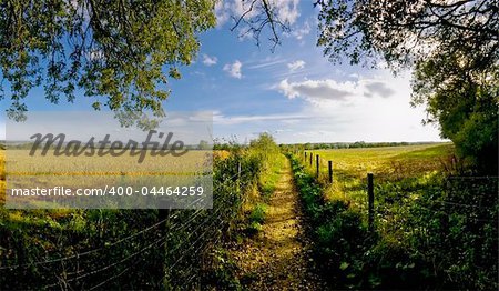 england midlands gloucestershire the cotswolds the cotswolds way footpath dovers hill near chipping campden