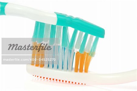 Tooth-brush. An accessory of a toilet to cleaning a teeth