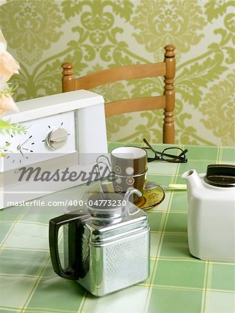 coffee machine retro kitchen tablecloth green wallpaper vintage