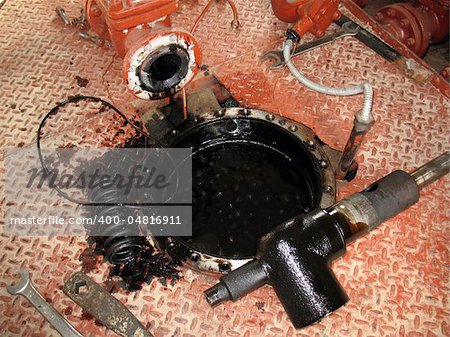 Hard repair of oil reservoir.