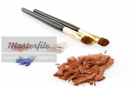 brown,red, blue powder for makeup and two brush