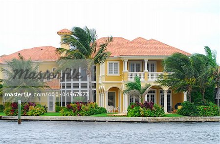 Prime real estate on Palm Beach intercoastal waterway