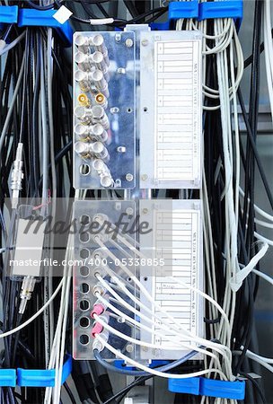 The communication network server