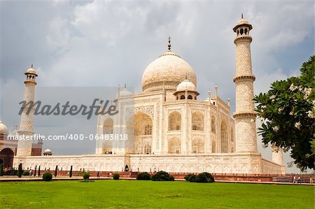 Taj Mahal temple landscape view, Agra, India