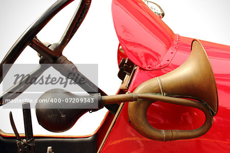 Antique horn of a vintage race car