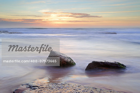 Beautiful morning light and ocean flows at Bungan Beach at Newport