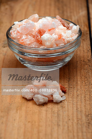 Himalayan pink crystal salt high resolution image