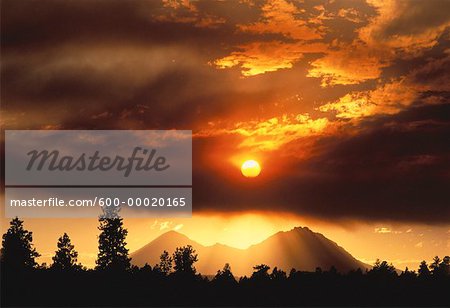 Sunset over Mountain and Trees Near Bend, Oregon, USA