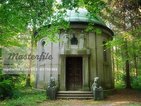 Crypt, Waldfriedhof, Munich, Bavaria, Germany