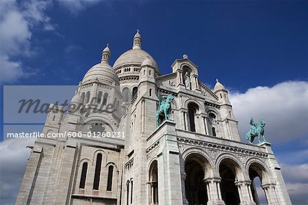 La Basilique du Sacre Coeur, Paris, France