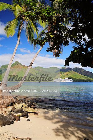 Opunohu Bay, Moorea, Society Islands, French Polynesia,  South Pacific