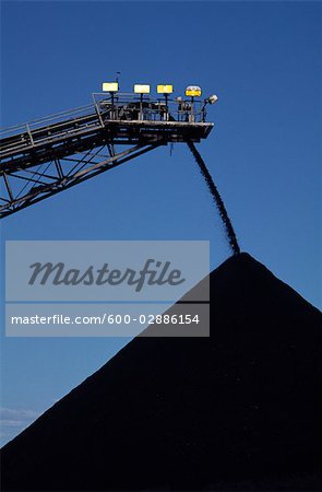 Black Coal Mining, Stockpiling Coal