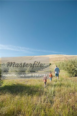 Family Walking, Livermore, Alameda County, California, USA