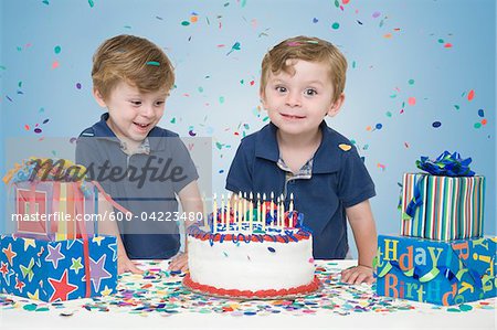 Bumber n Bunber... Cake for twins (boy n girl) Happy celebrations...  #WireMyCake #FolaBaker #IDoDonuts #JustWowMe #buttercreamcake #cake... |  Instagram
