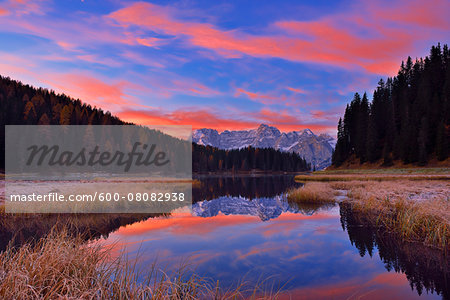 Misurina Lake with Sorapis at Sunrise in Autumn, Cadore, Belluno District, Veneto, Dolomites, Alps, Italy