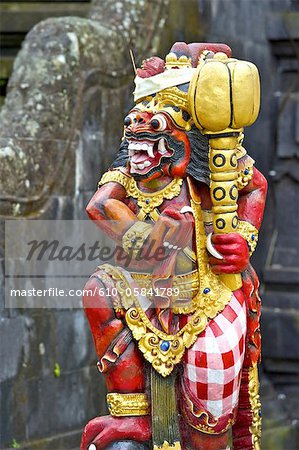 Indonesia, Bali, temple at lake Batur, statue