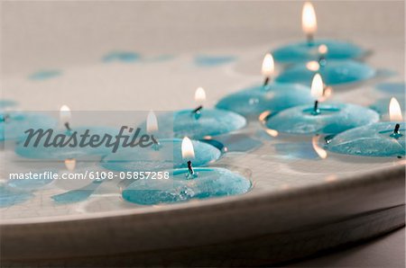 Floating candles, close-up