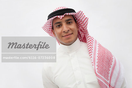 traditional arab clothing