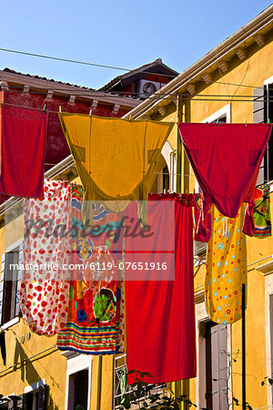 Washing day, laundry drying, Castello, Venice, UNESCO World Heritage Site, Veneto, Italy, Europe