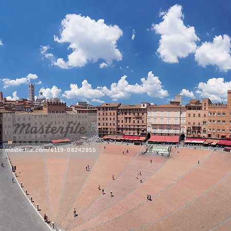 Piazza del Campo, Santa Maria Assunta Cathedral behind, Siena, UNESCO World Heritage Site, Siena Province, Tuscany, Italy, Europe Piazza del Campo, Santa Maria Assunta Cathedral behind, Siena, UNESCO World Heritage Site, Siena Province, Tuscany, Italy, Europe