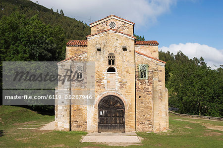 San Miguel de Lillo, 9th century Royal Chapel of Summer Palace of Ramiro I, remodelled in the 17th century, UNESCO World Heritage Site, Oviedo, Asturias, Spain, Europe