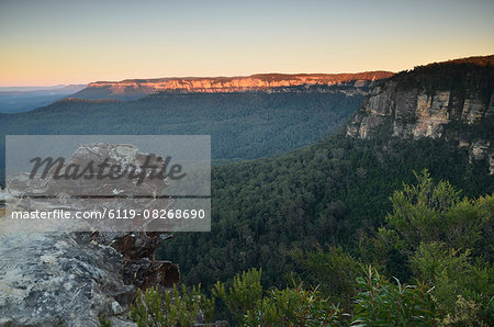 Mount Solitary and Jamison Valley, Blue Mountains, Blue Mountains National Park, UNESCO World Heritage Site, New South Wales, Australia, Pacific