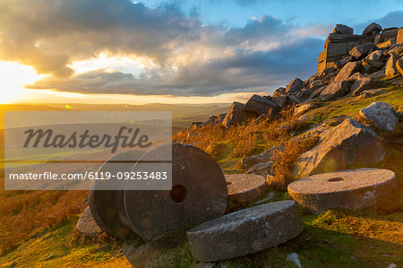 Millstones at Curbar Edge during sunset in Peak District National Park, England, Europe