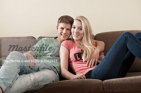 Teen Couple Does It On The Couch